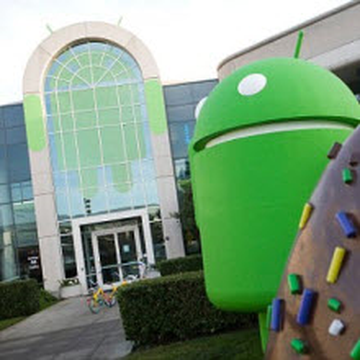 Onun içinden de Android çıktı