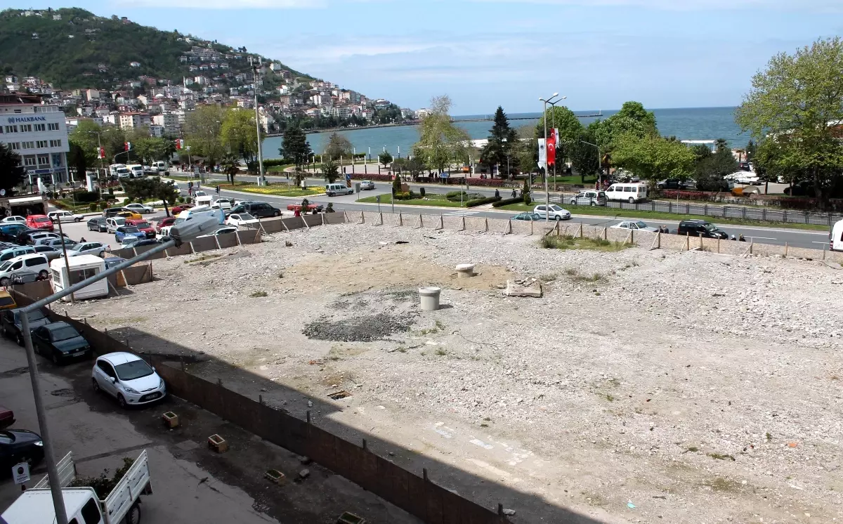 Ordu\'da \'Belediye Binası\' Tartışması