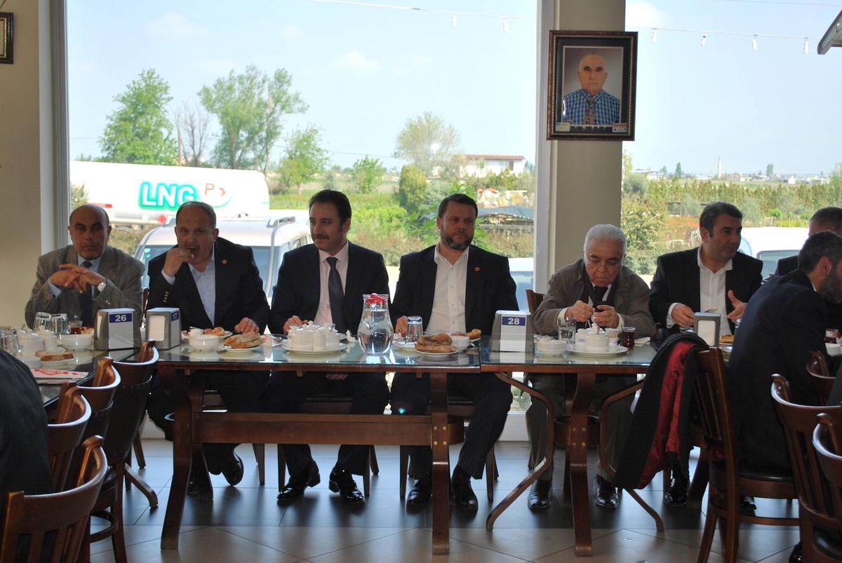 Salihli\'de İşadamları İçin Bilgilendirme Toplantısı Düzenlendi