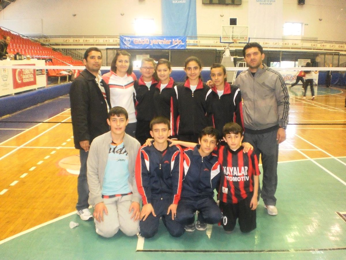 Selendili Badmintoncular Başarıya Doymuyor