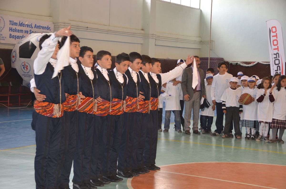 Spor Yaptılar Tek Galibi Dostluk Oldu