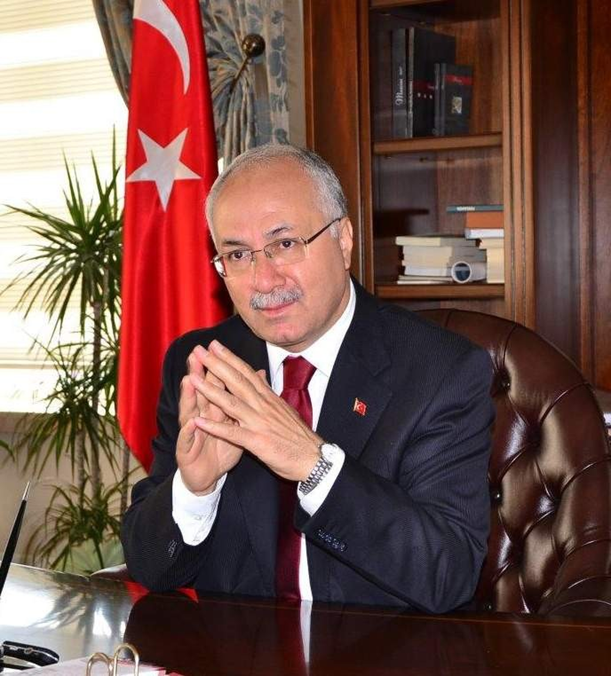 Vali Daşöz\'den 23 Nisan Mesajı