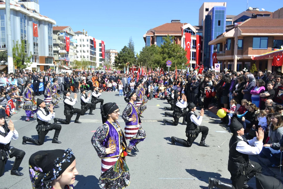 Çerkezköy\'de 23 Nisan Coşkuyla Kutlandı