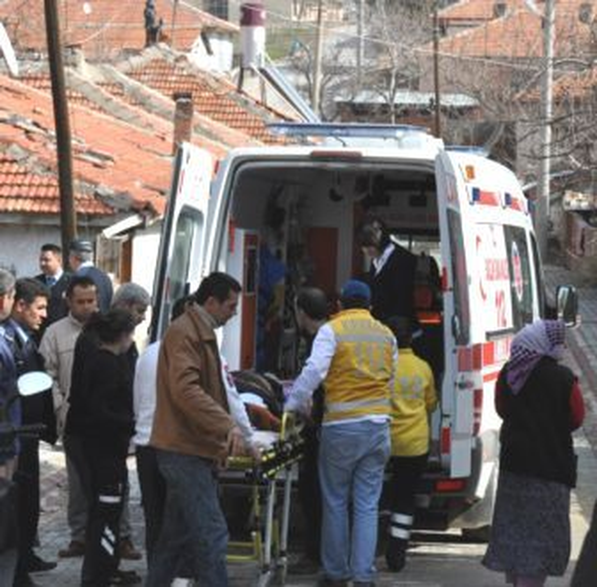 El Arabasına Koydukları Közden Zehirlendiler