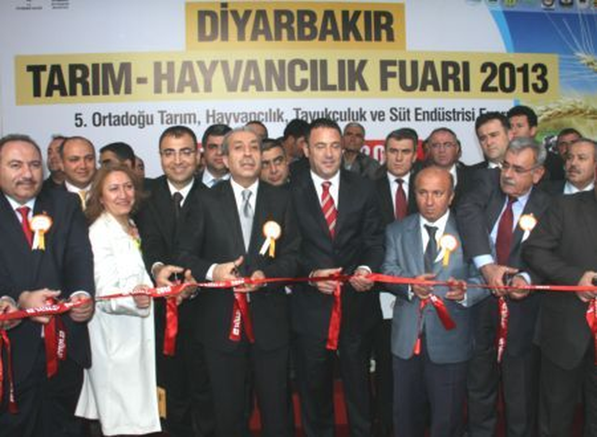 Gıda, Tarım ve Hayvancılık Bakanı Eker, Diyarbakır\'da