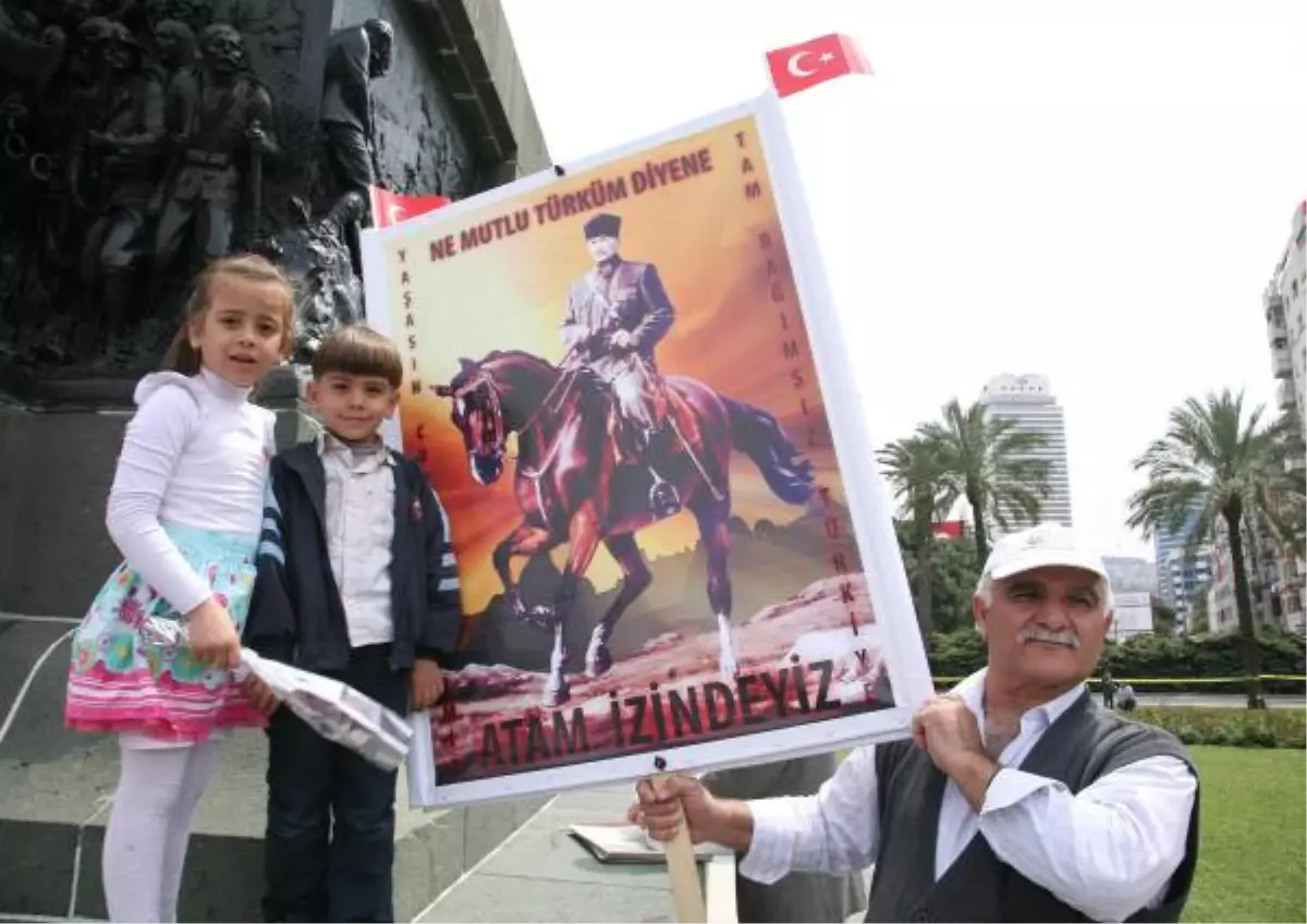 İzmir\'de CHP\'lilerden Alternatif 23 Nisan Kutlaması