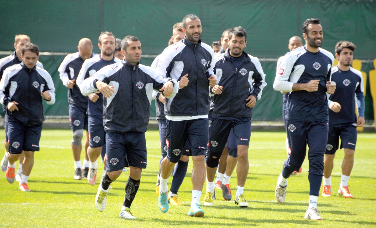 Kasımpaşa\'da, Eskişehirspor Hazırlıkları Sürüyor