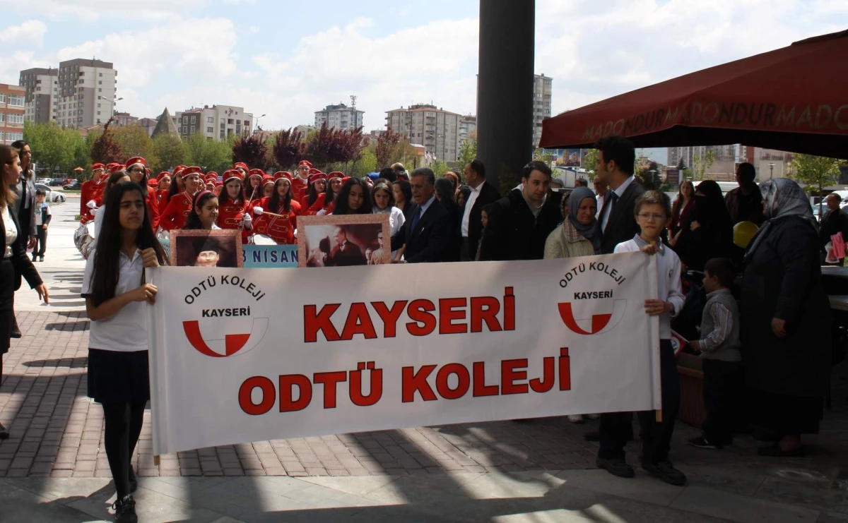 Kayseri ODTÜ Koleji 23 Nisanı Coşkuyla Kutladı
