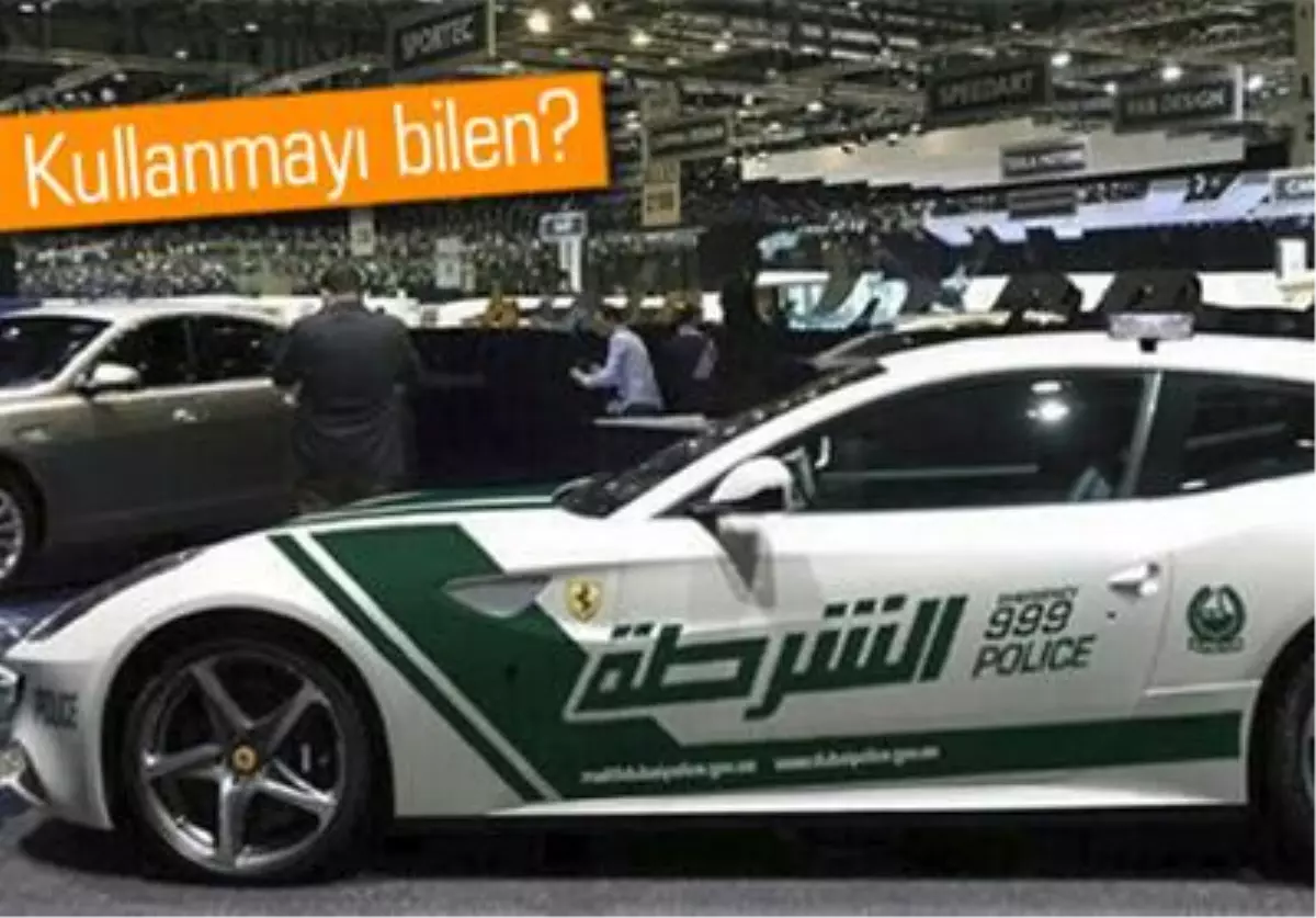 Lamborghini\'den Sonra Ferrari de Polis Arabası Oldu