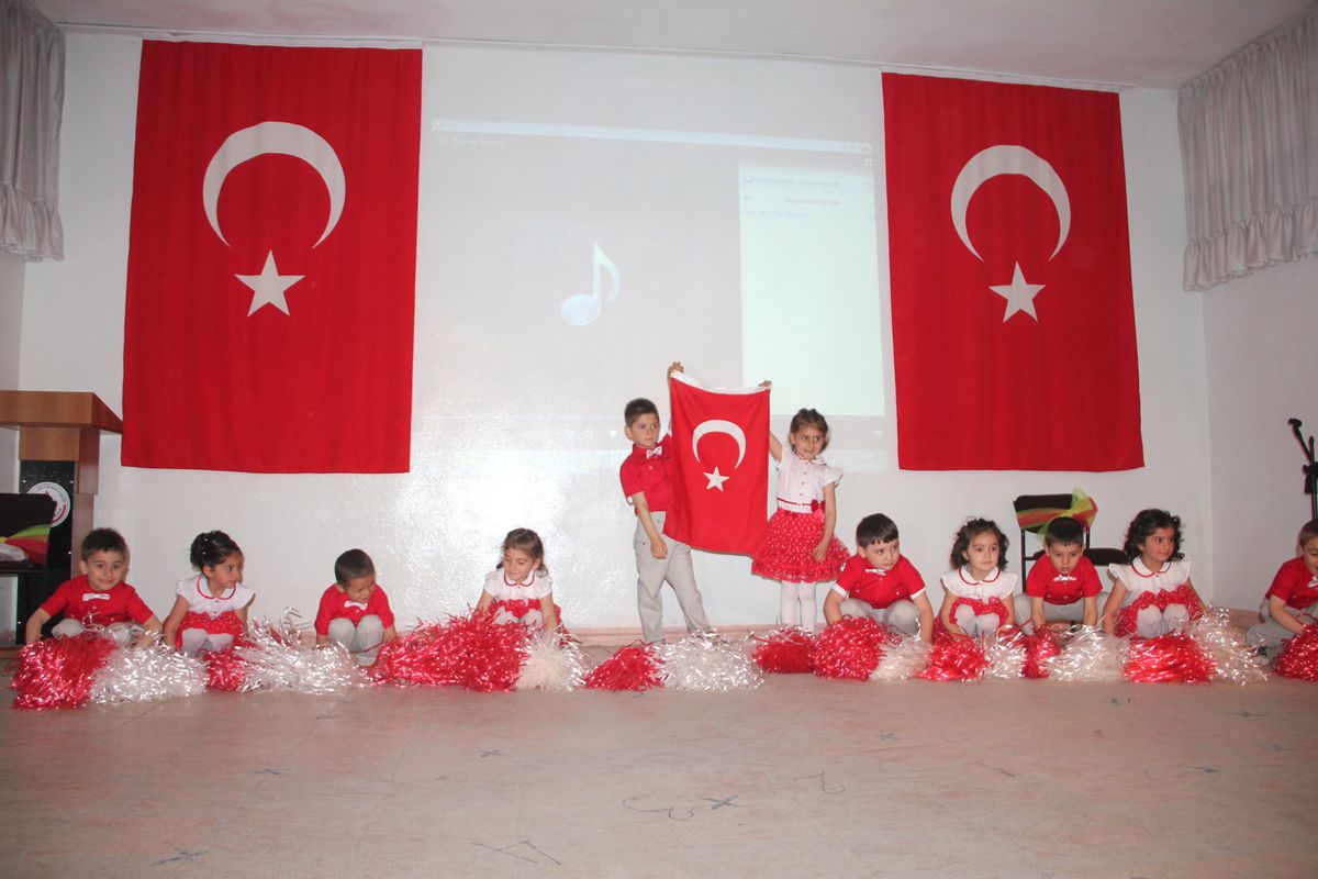 Erzurum\'da Minikler Eğlendi, Eğlendirdi