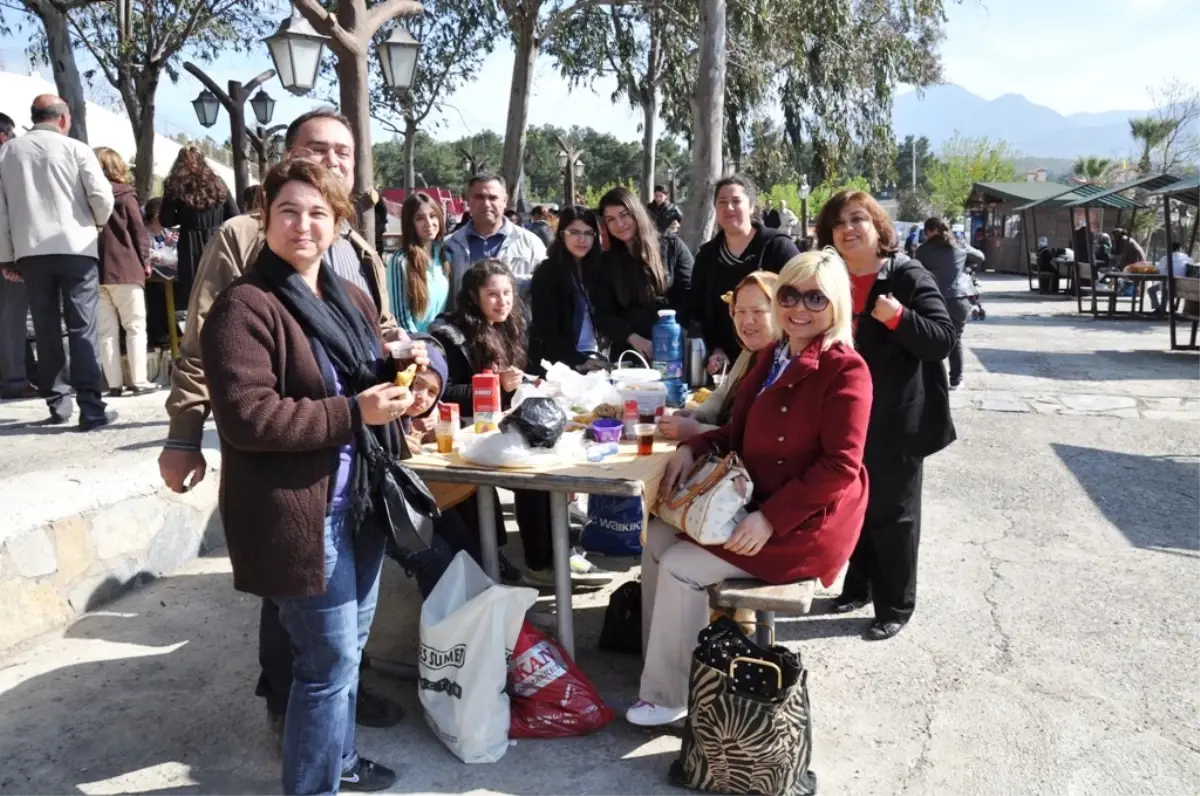 Ödemiş Halk Eğitim Kursiyerleri\'ne Sasalı Gezisi