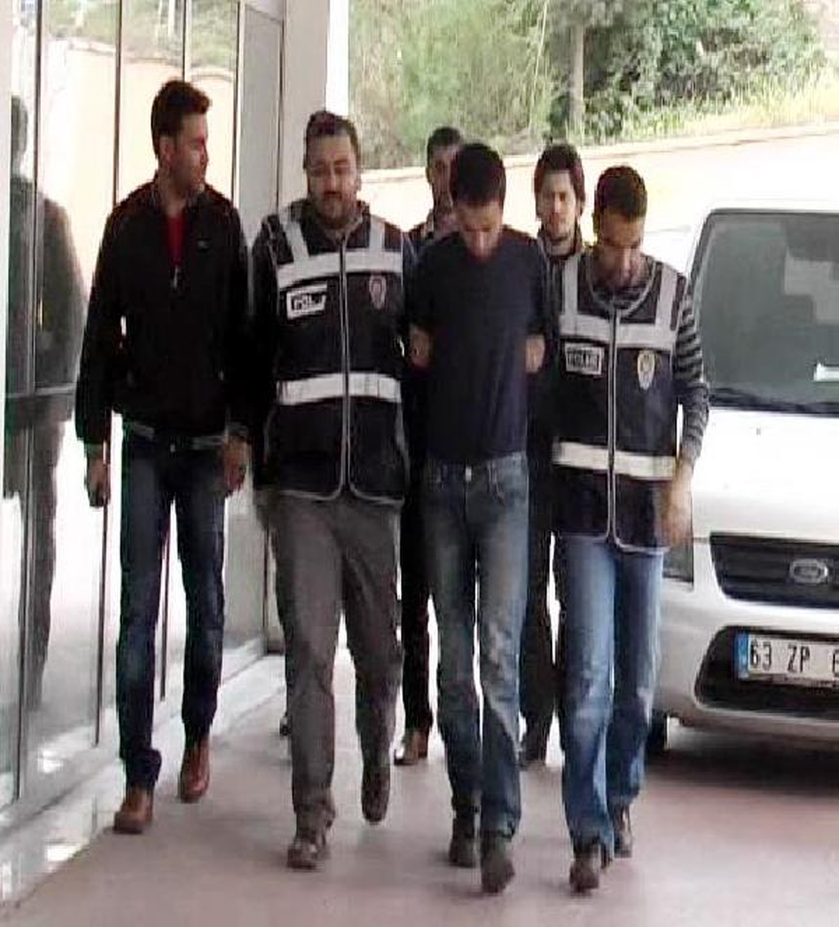 Şanlıurfa\'da Hırsızlık Şüphelileri Yakalandı