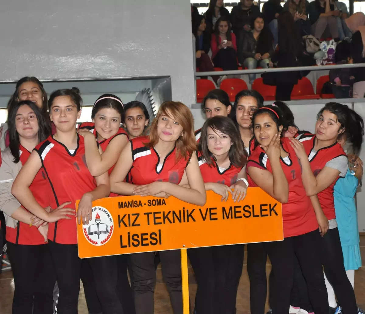 Soma'da 'Çocuk Oyunla Büyür' Projesi