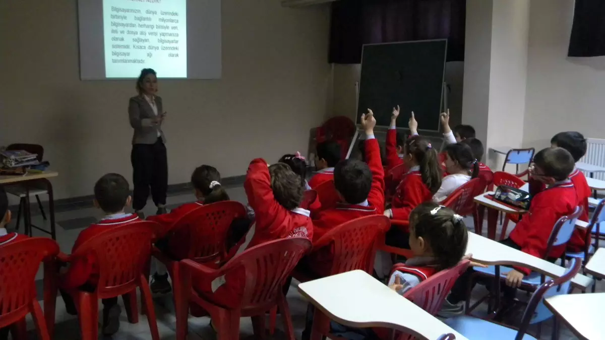 Ülkem Öğrencilerine Bilişim Semineri