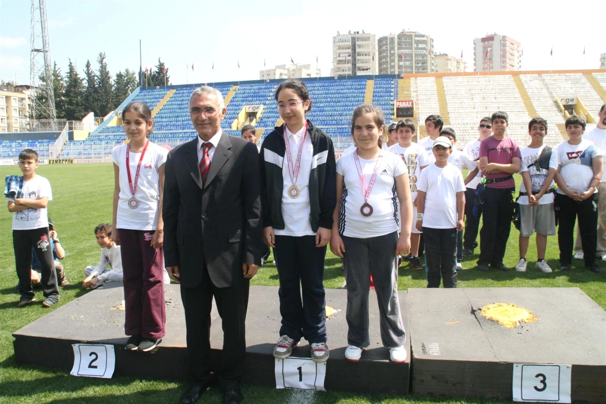 Adana\'da 23 Nisan Egemenlik Kupası Müsabakaları Gerçekleştirildi