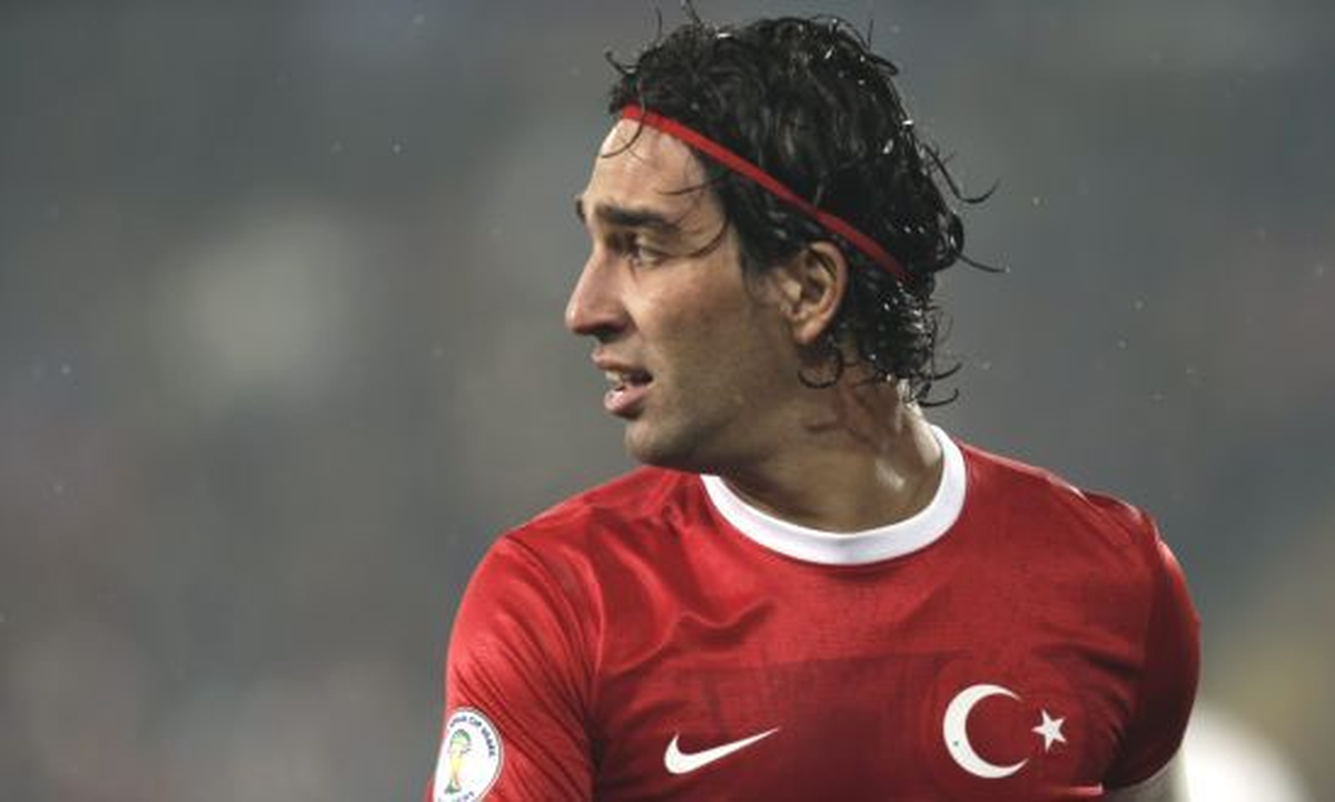 Atletico Madrid\'de Arda Turan, Halen Takımla Antrenmana Çıkmıyor