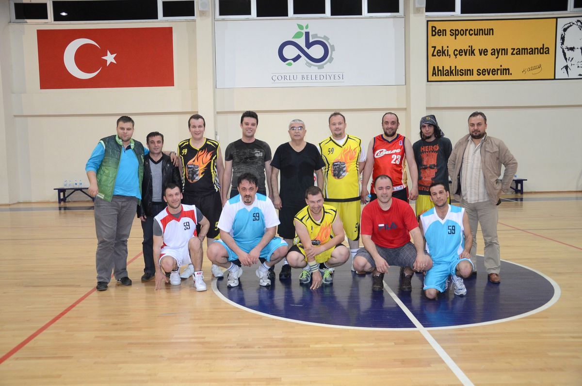 Başkan Baysan Gazetecilerle Basket Maçında Ter Döktü