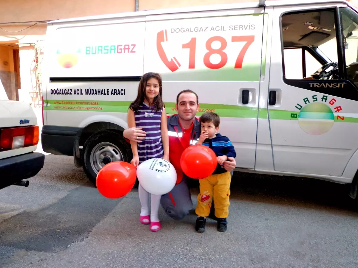 Bursagaz 23 Nisan\'ı Şeker ve Balonlarla Kutladı