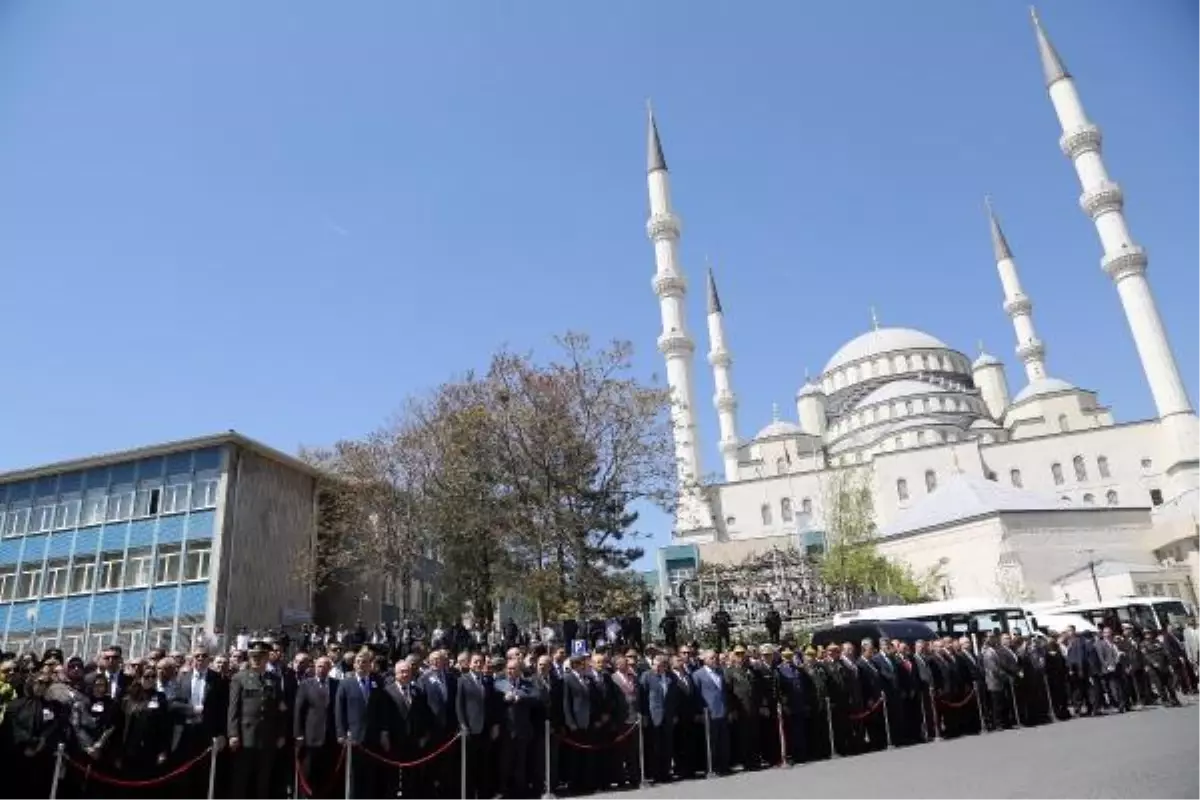 Genelkurmay Başkanı Necdet Özel\'in Acı Günü