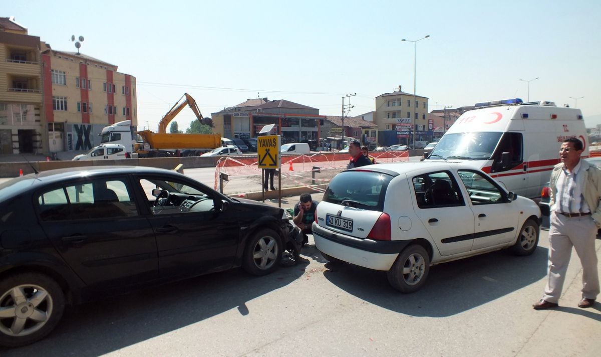Körfez\'de Trafik Kazası: 1 Yaralı