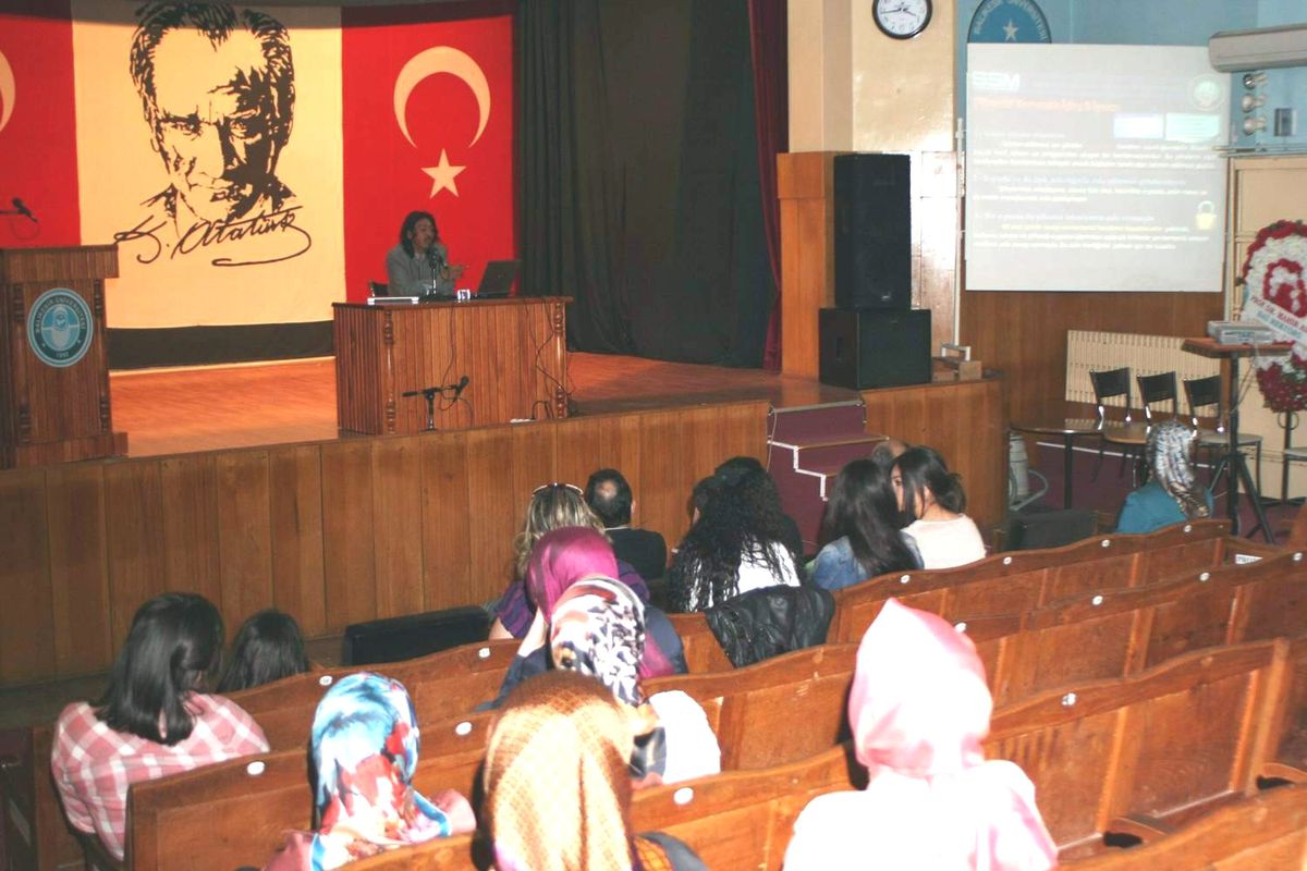 "Siber Polisler" Üniversitede