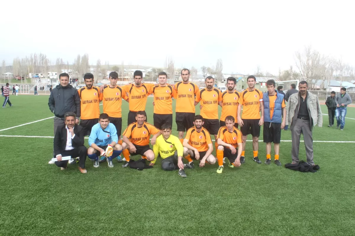 Taşlıçay\'da Bahar Futbol Turnuvası