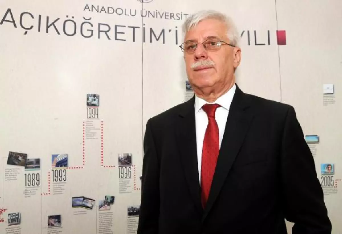 Açıköğretim\'de Hedef 100 Milyon Dolar