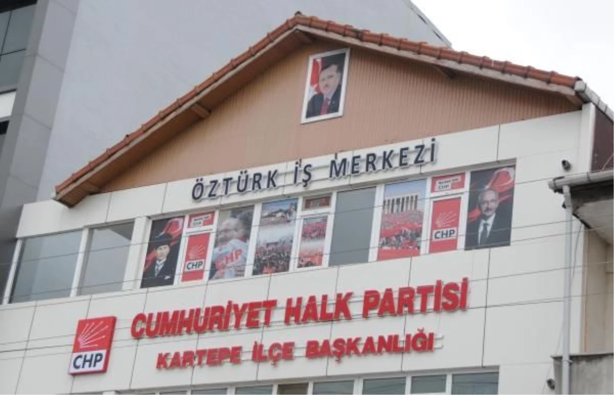 AK Parti\'de Poster İstifası