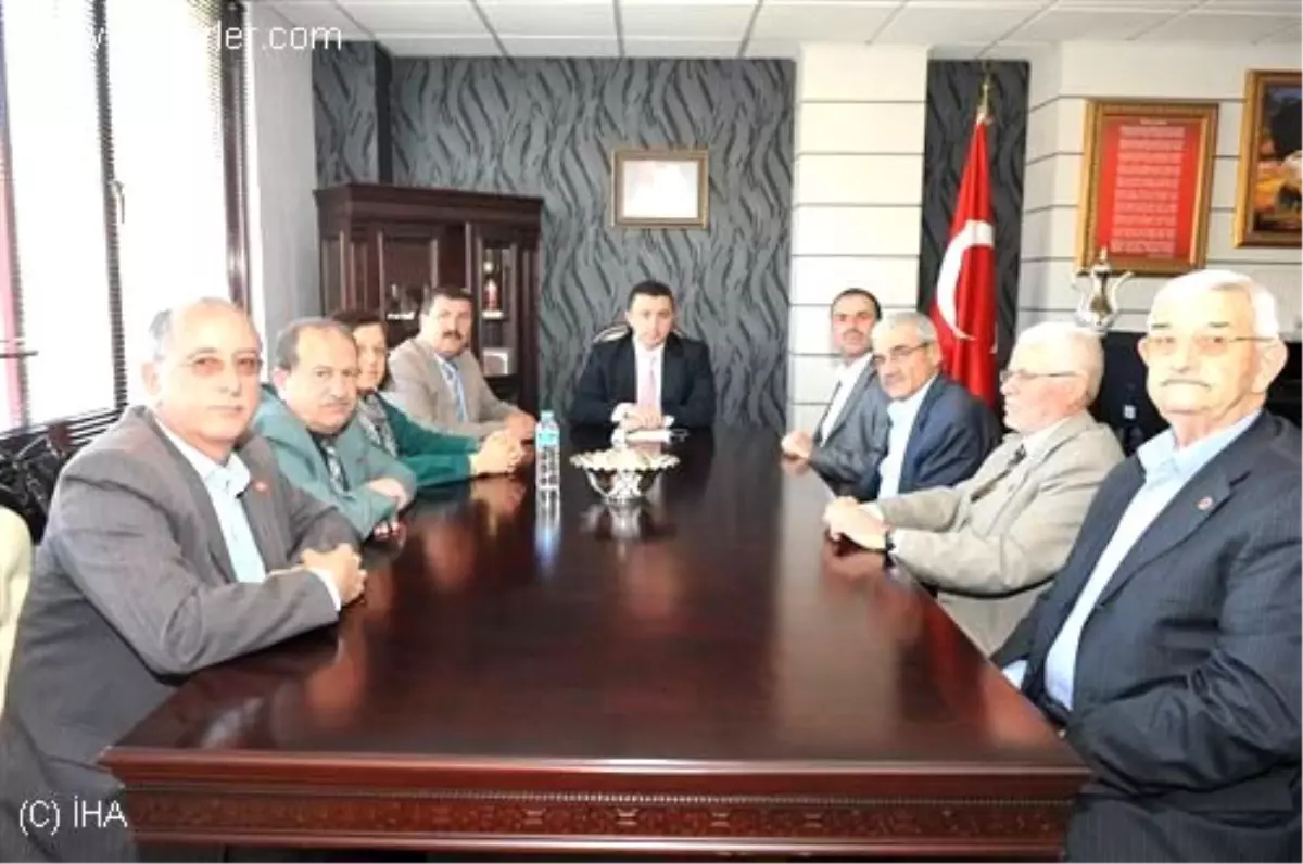 Bbozüyük Belediye Başkan V. Bakıcı Mahalle Muhtarıyla Buluştu
