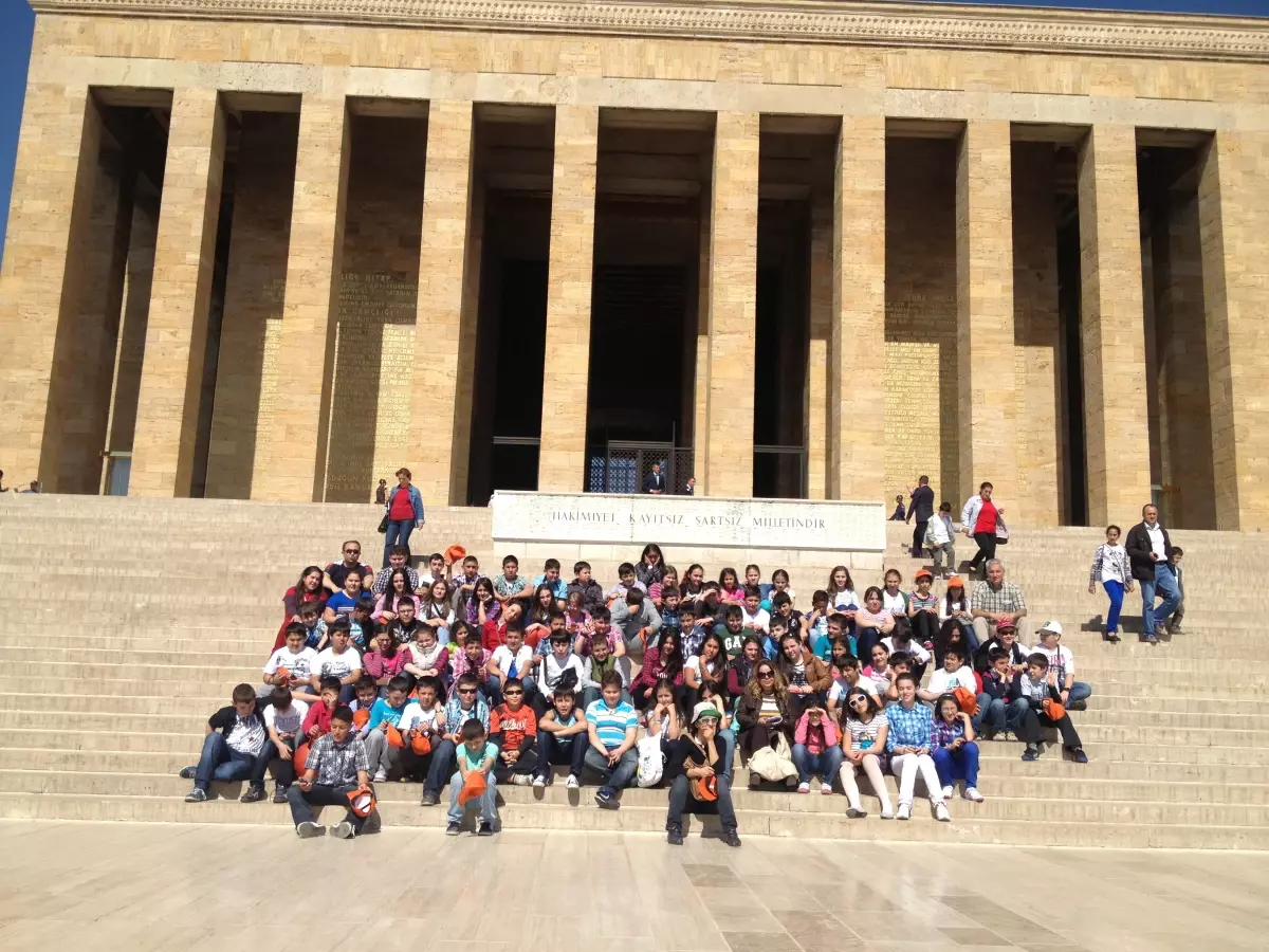 Namık Kemal Ortaokulu Öğrencileri Ankara\'daydı