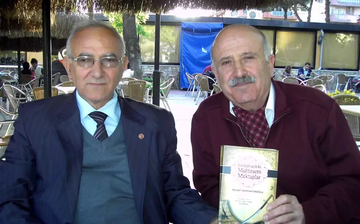Emekli Savcı Bayraktaroğlu\'nun Kitabı İlgi Gördü