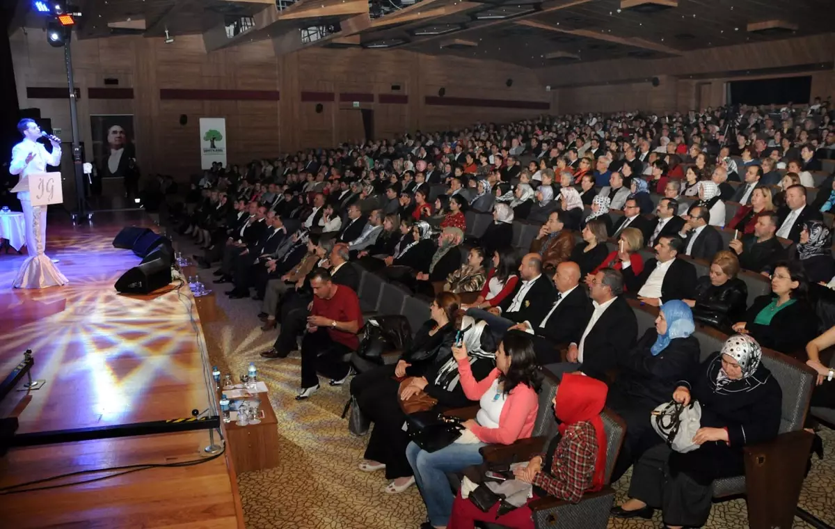 İhsan Güvenç, Gaziantep\'te Türk Sanat Müziği Sevenleri ile Buluştu