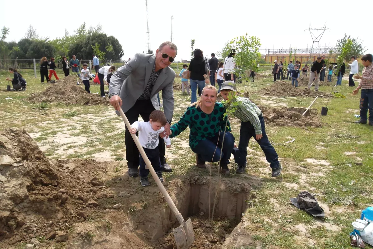 Saruhanlı\'da Resim Şenliği ve Bisiklet Turu Düzenlendi