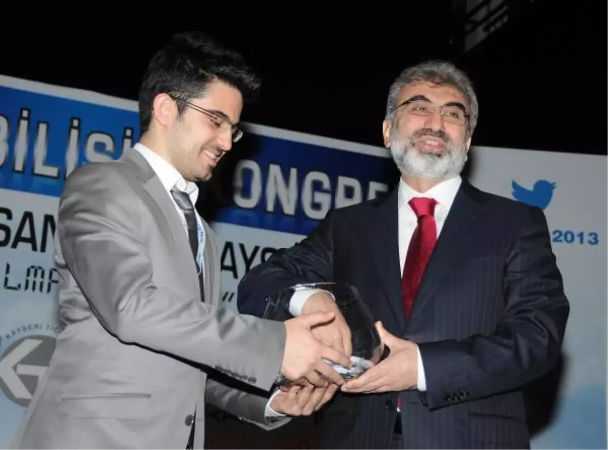 Bakan Yıldız: Akkuyu Türkiye\'nin En Güvenli ve Sağlam Yapısı Olacak (2)