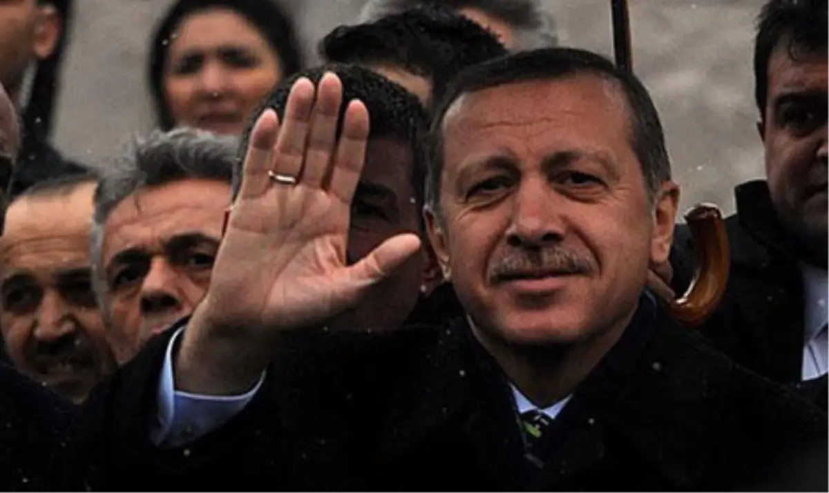 Başbakan Erdoğan, Cuma Namazını Beyoğlu\'nda Kıldı