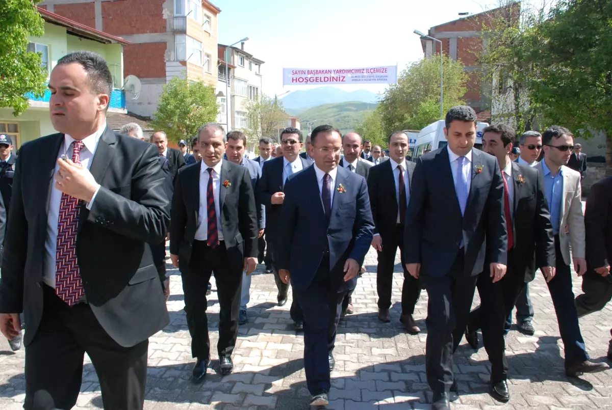 Bozdağ: Terör Bitsin, Kan Dursun