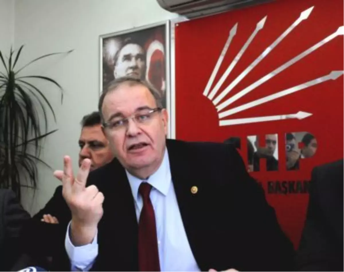 CHP\'li Öztrak\'ın Basın Toplantısı