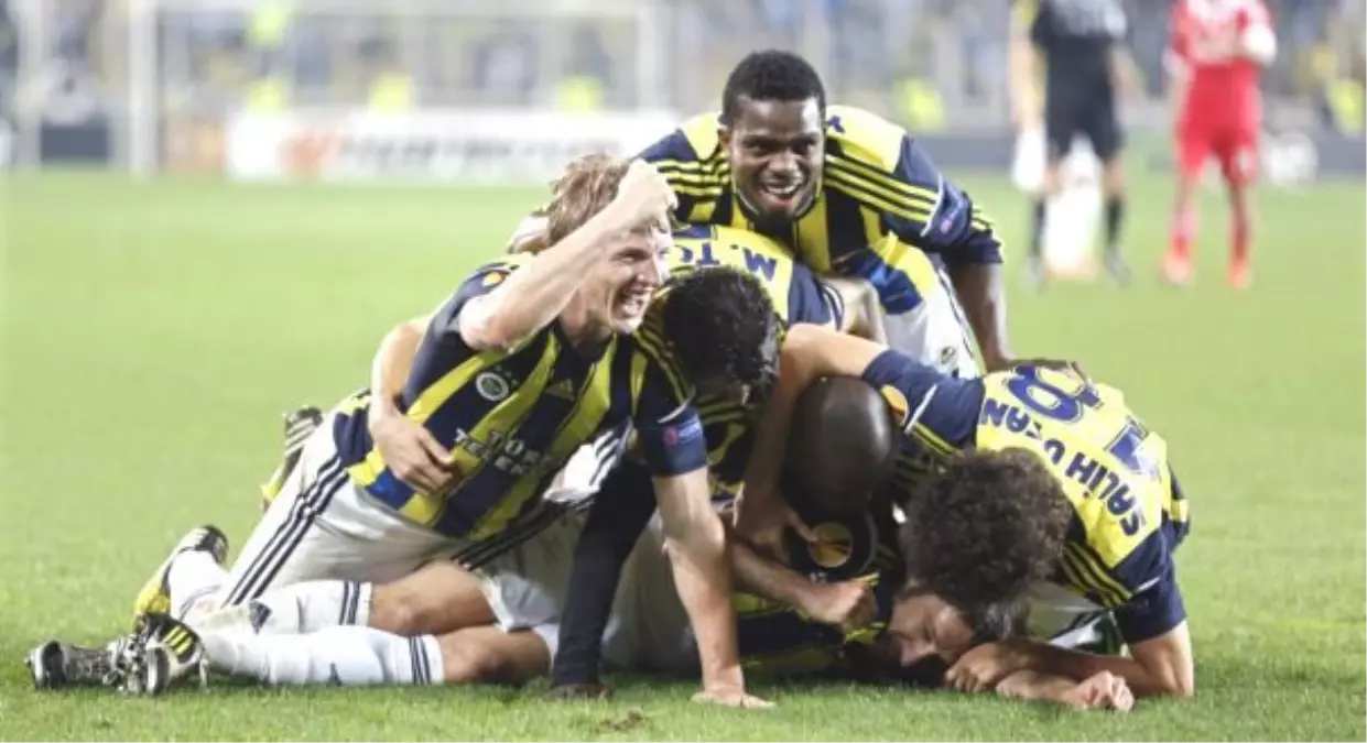 Fenerbahçe Avrupa\'da Finale Yürüyor