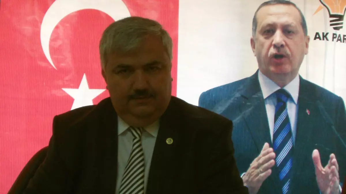 Filyos Belediyesi Temizleme Aracı ile Sahili Temizlemeye Başladı