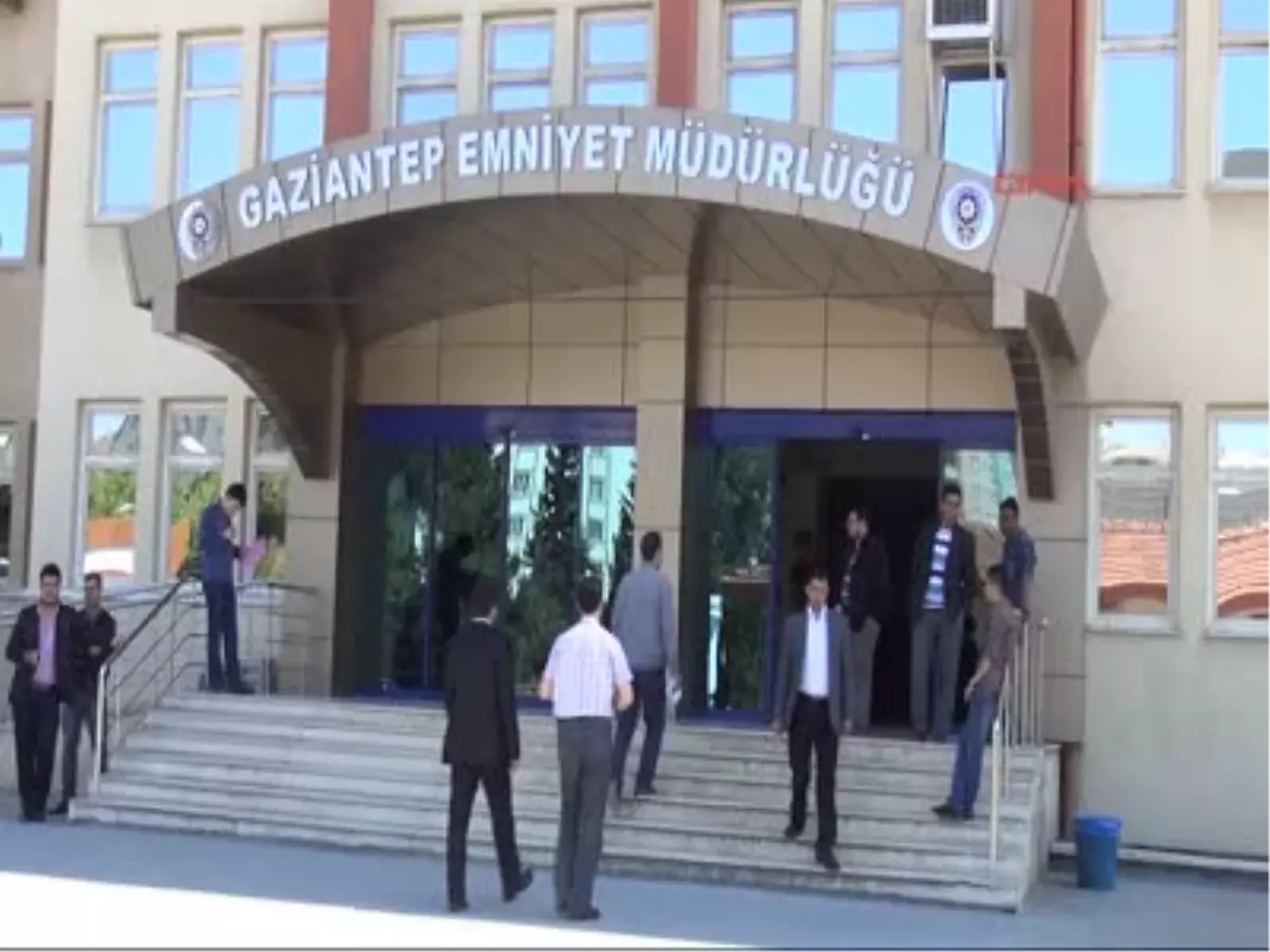 Sokak Satıcılarına Operasyon: 14 Gözaltı