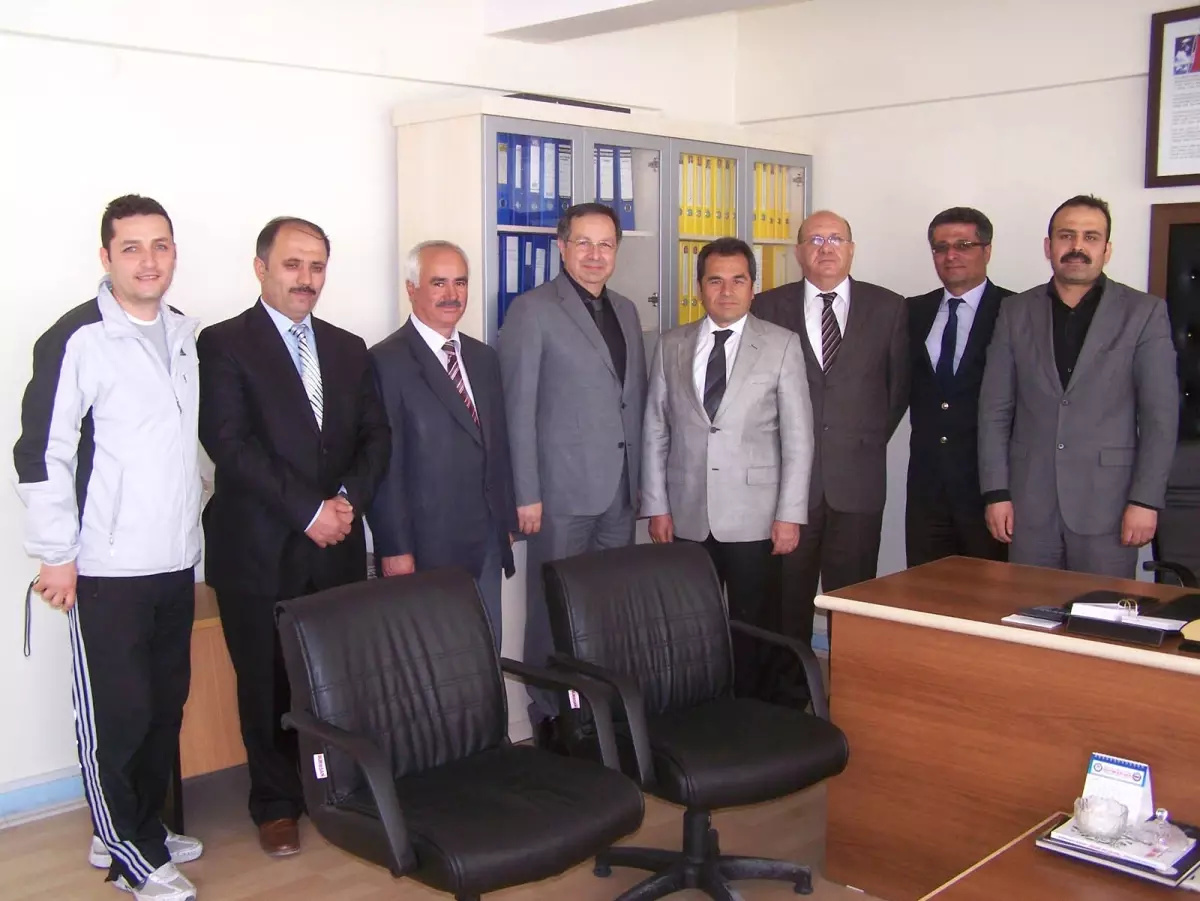 Gülay\'dan Ağırcan\'a Başsağlığı Ziyareti