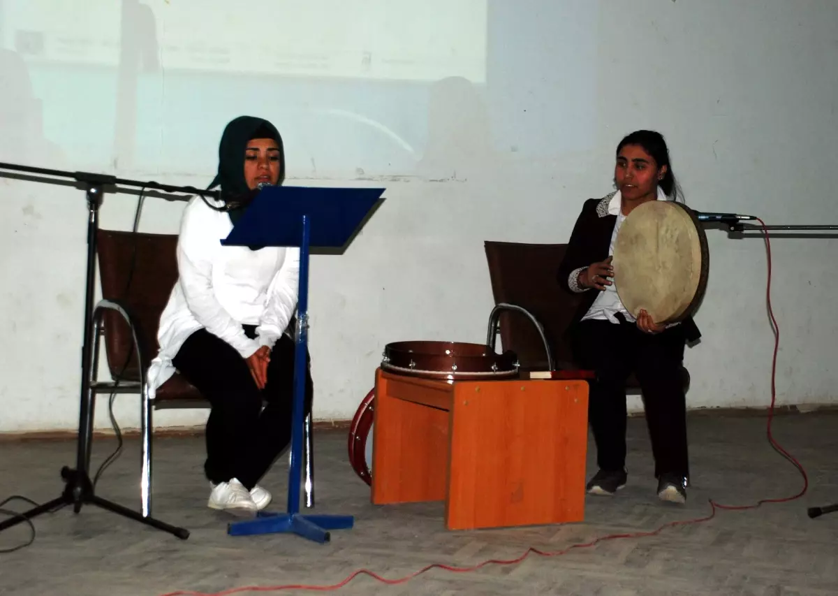 Kahta\'da Öğrenciler Etkinlik Düzenledi