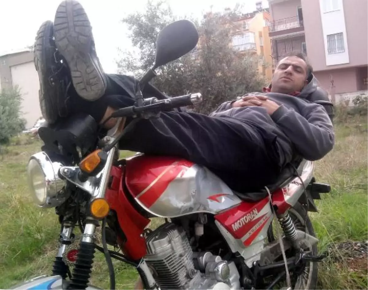 Kamyonetin Çarptığı Motosikletli Öldü