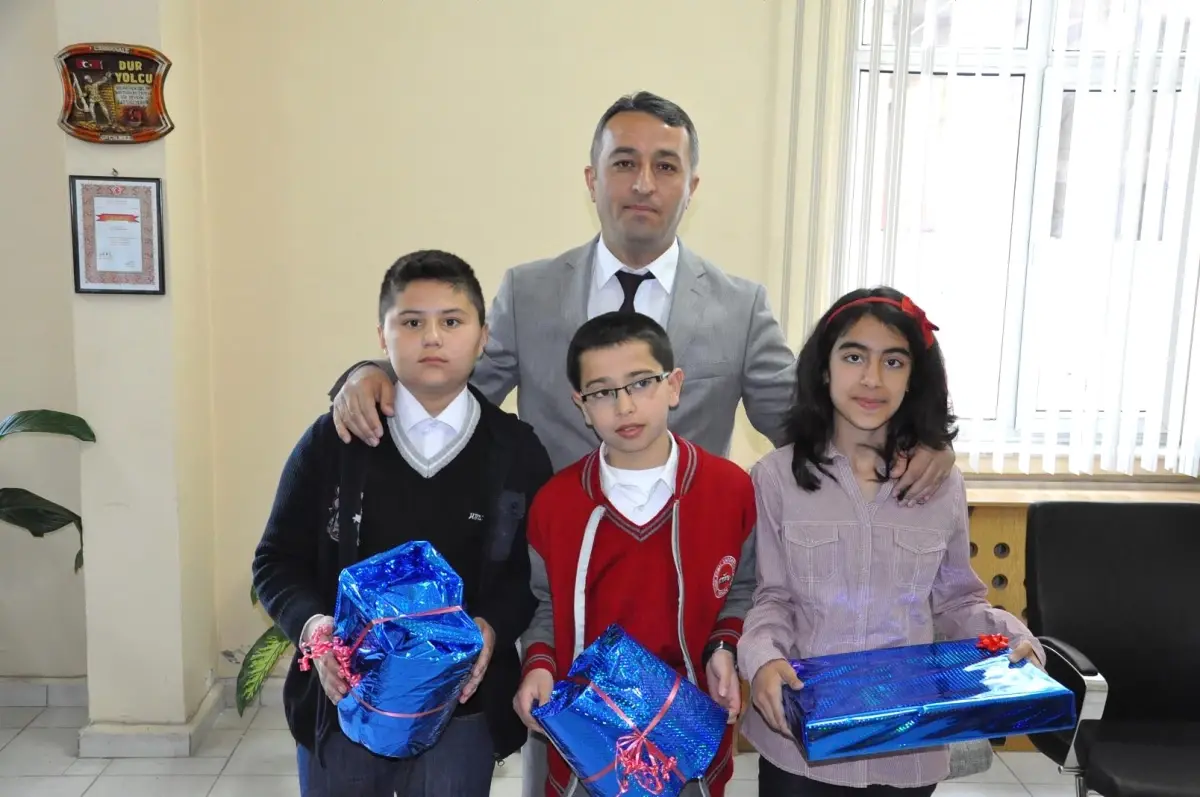 Yerköy\'de Başarılı Öğrenciler Ödüllendirildi