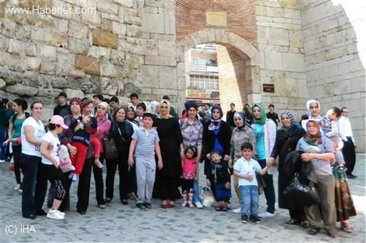 AK Parti Osmangazi Kadın Kollarından Anlamlı Organizasyon