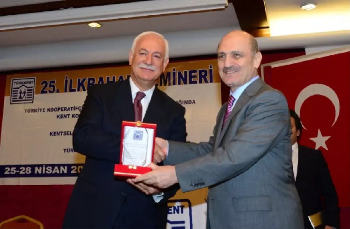 Bakan Bayraktar Türkkent 25. İlkbahar Semineri\'ne Katıldı