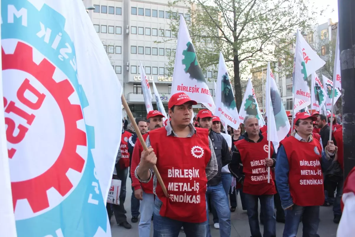 Birleşik Metal\'den Protesto Eylemi