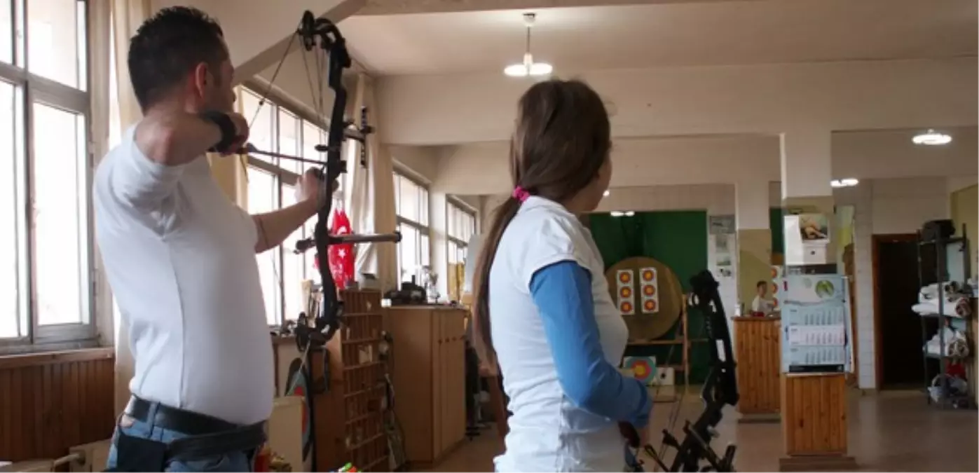 Fatih Sultan Mehmet Kupası Okçuluk Yarışması Başladı