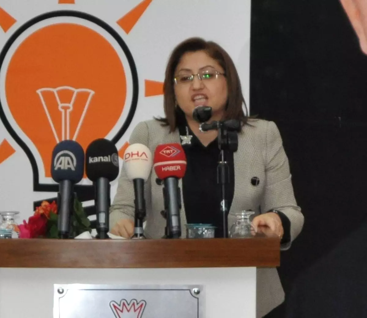 Gaziantep Belediye Başkanları, Bakanlarına Sahip Çıktı