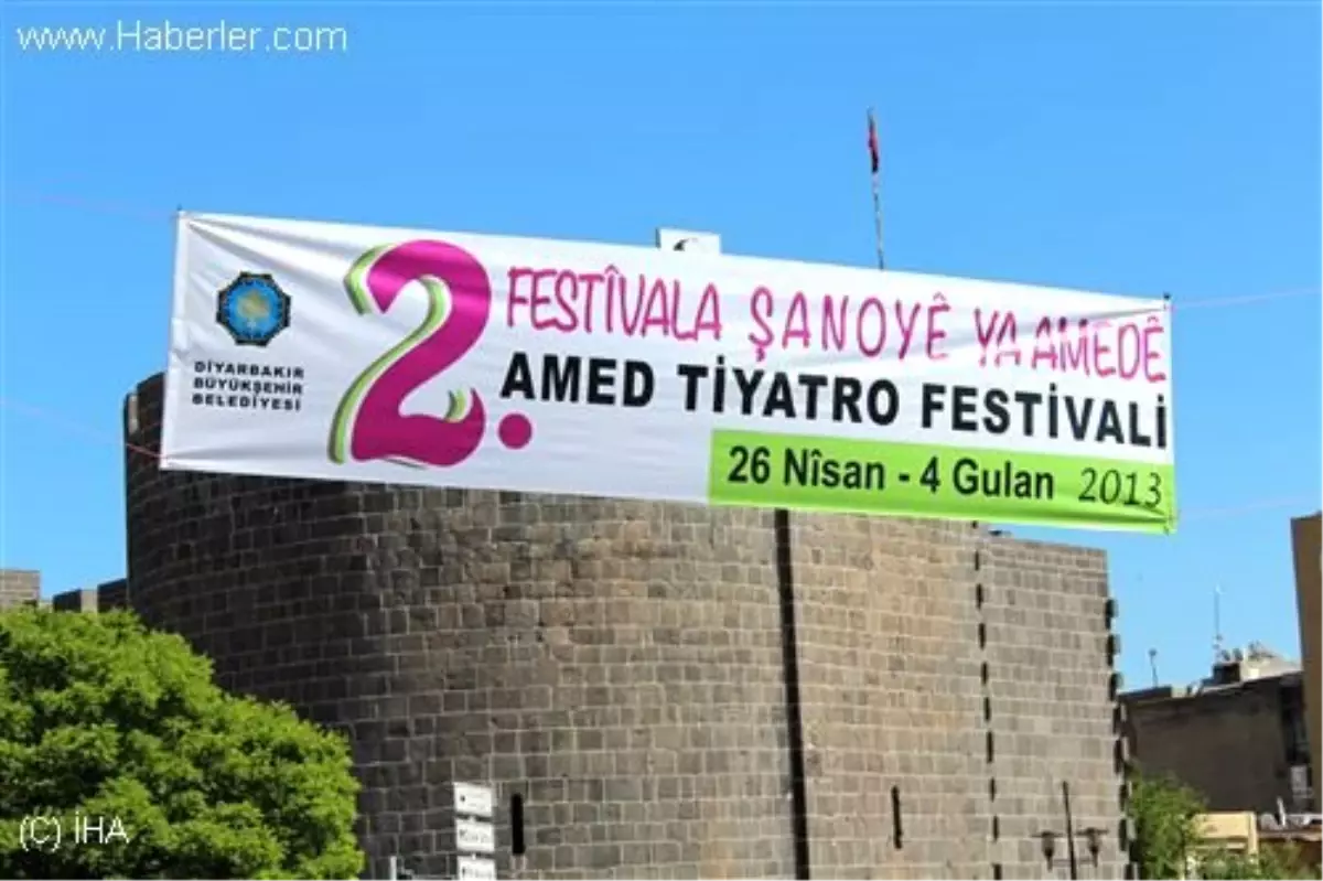 2. Diyarbakır Tiyatro Festivali Başladı